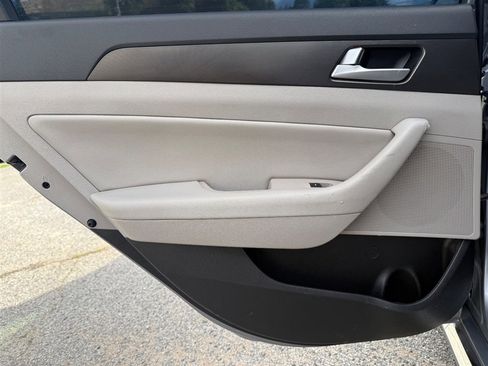 Used 2017 Hyundai Sonata Sport FWD image 26
