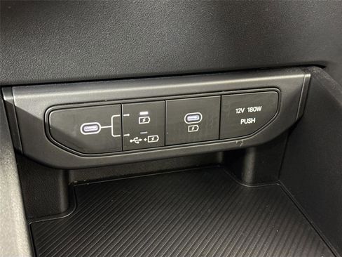 Used 2025 Kia K4 LX image 23