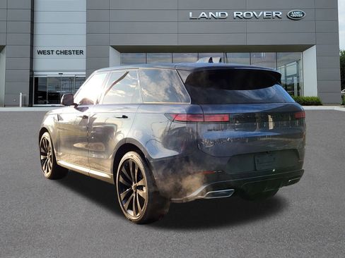 New 2026 Land Rover Range Rover Sport SE image 3