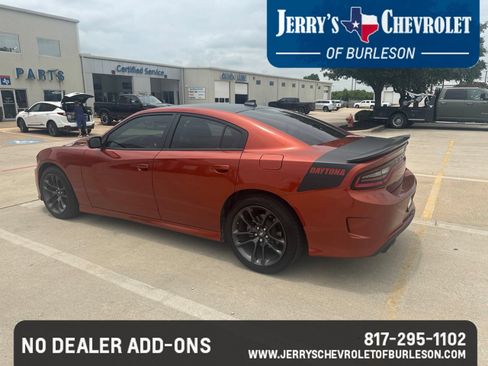 Used 2022 Dodge Charger R/T w/ Daytona Edition Group RWD image 5