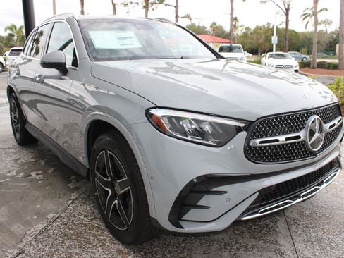 Used 2026 Mercedes-Benz GLC 300 image 7