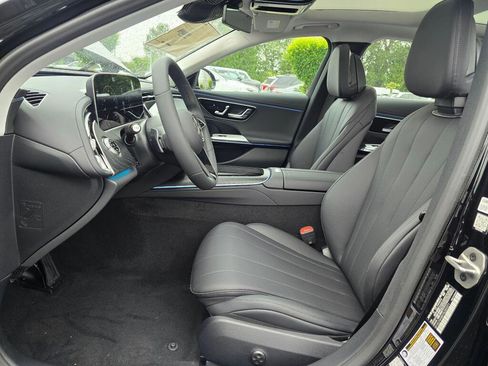 New 2026 Mercedes-Benz E 350 4MATIC Sedan image 13