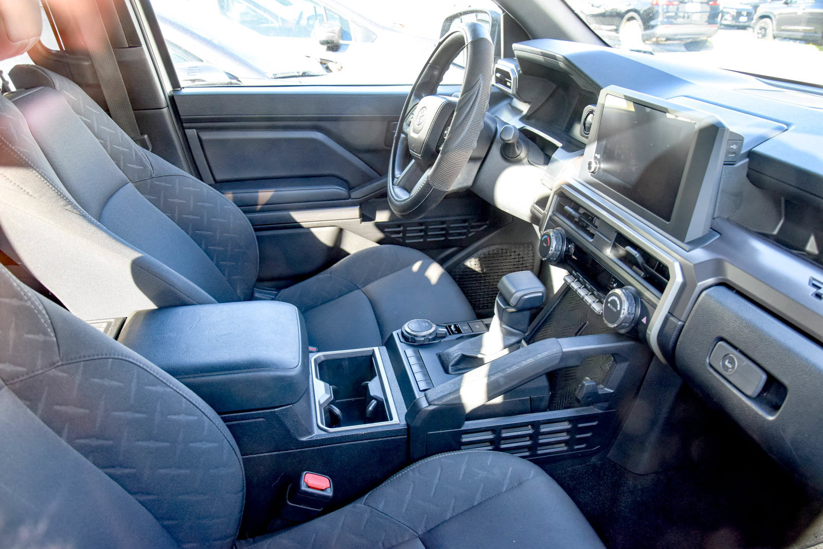 Used 2024 Toyota Tacoma SR5 AWD/4WD image 19