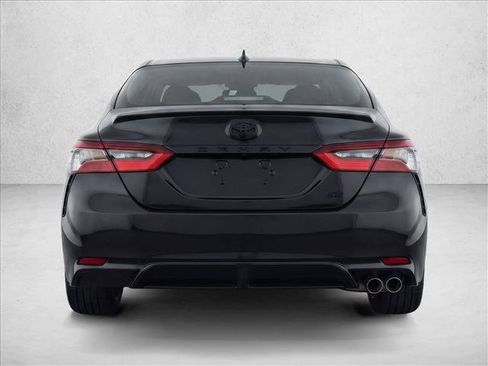 Used 2020 Toyota Camry SE FWD image 6