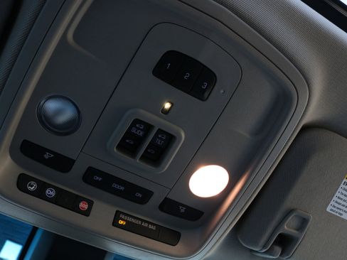 Used 2014 Cadillac ATS Luxury w/ Sun And Sound Package image 31