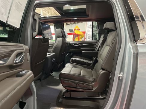 Certified 2024 GMC Yukon XL Denali w/ Denali Reserve Package image 11