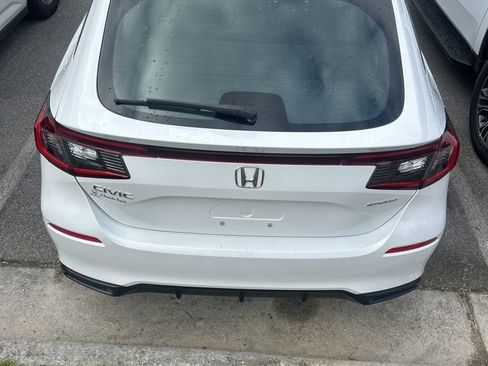 Used 2024 Honda Civic Sport image 3