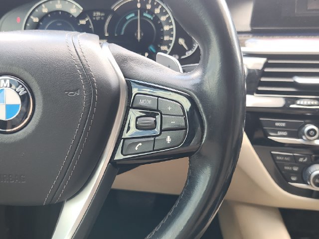 Used 2019 BMW 530e RWD image 29