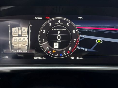 Used 2018 Land Rover Range Rover Autobiography image 13