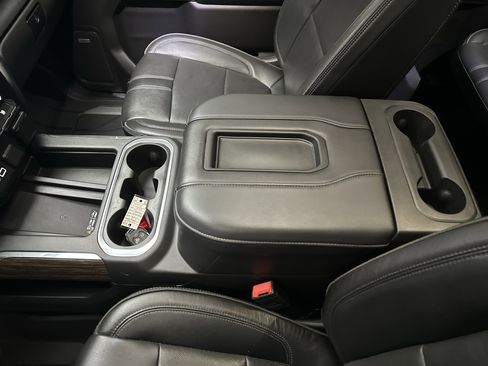 Used 2019 Chevrolet Silverado 1500 High Country image 46