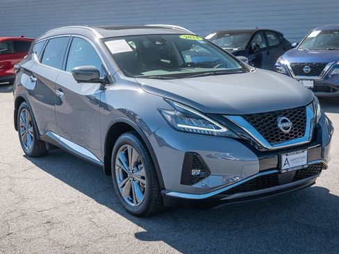 Used 2024 Nissan Murano Platinum w/ Cargo Package image 3