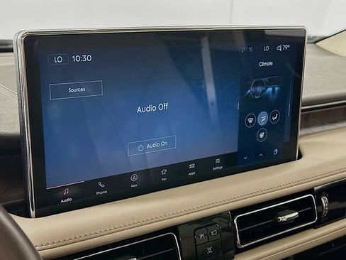 Certified 2022 Lincoln Nautilus Reserve AWD/4WD image 18