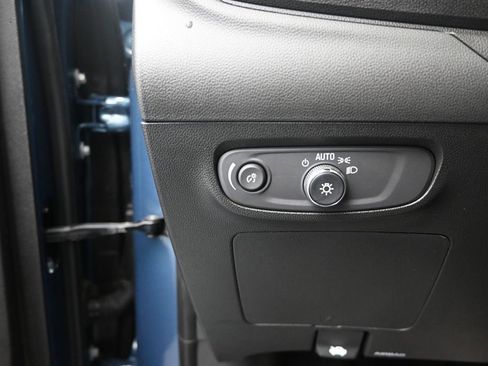Used 2024 Buick Encore GX Avenir w/ Avenir Convenience Package FWD image 25