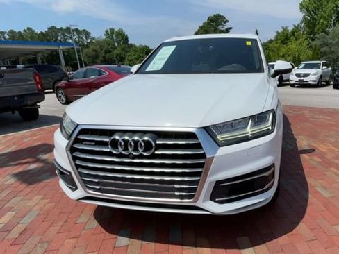 Used 2017 Audi Q7 3.0T Premium Plus AWD/4WD image 4