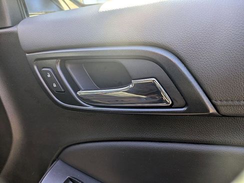 Used 2020 Chevrolet Tahoe LT image 34