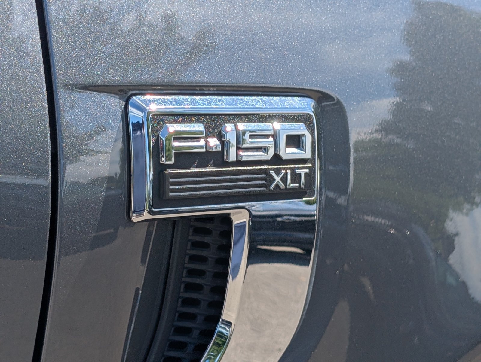 Used 2025 Ford F150 XLT w/ Equipment Group 301A Standard AWD/4WD image 5