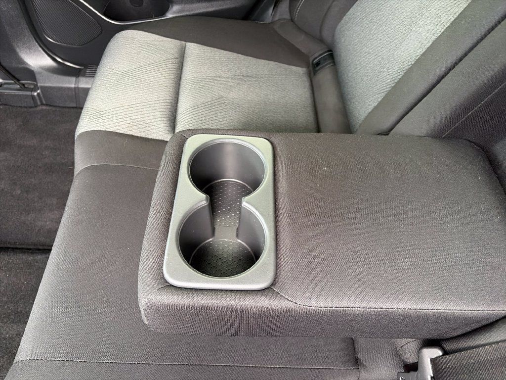 Used 2025 Nissan Rogue SV FWD image 36
