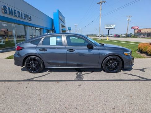 Used 2025 Honda Civic Sport image 2