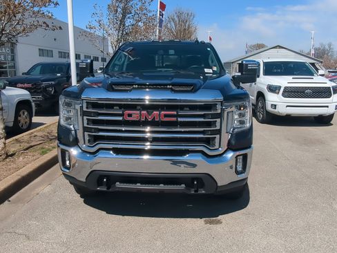 Used 2021 GMC Sierra 2500 SLT w/ SLT Premium Package image 2