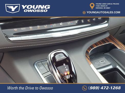 Certified 2024 Cadillac Escalade ESV Premium Luxury w/ LPO, Floor Liner Package AWD/4WD image 20