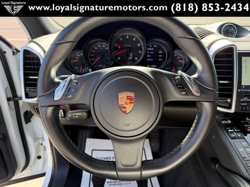Used 2014 Porsche Cayenne Platinum Edition AWD/4WD image 35