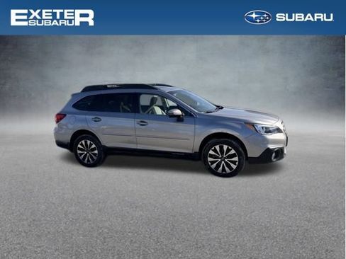 Used 2017 Subaru Outback 3.6R Limited image 4