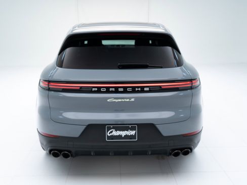 New 2026 Porsche Cayenne S image 10