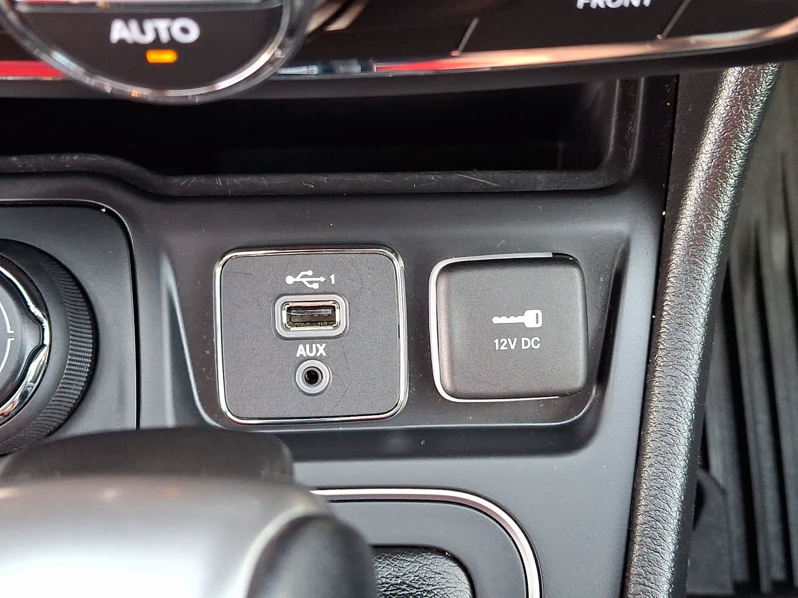 Used 2020 Jeep Cherokee High Altitude AWD/4WD image 28