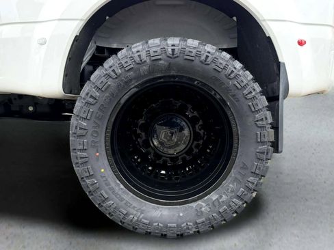 Used 2026 Ford F450 Platinum w/ FX4 Off-Road Package image 12