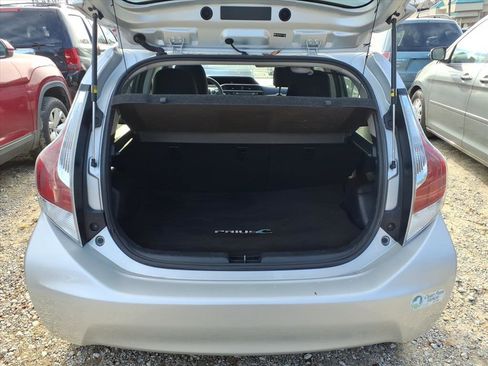 Used 2015 Toyota Prius C Two image 14
