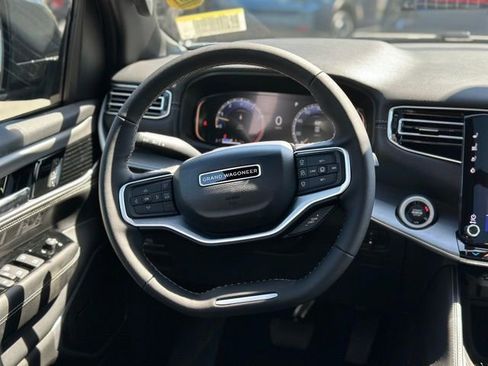 New 2026 Jeep Grand Wagoneer 4WD image 17