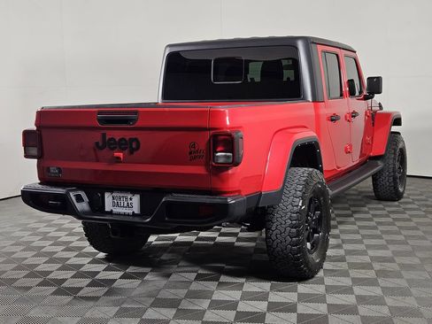Used 2022 Jeep Gladiator Sport AWD/4WD image 5