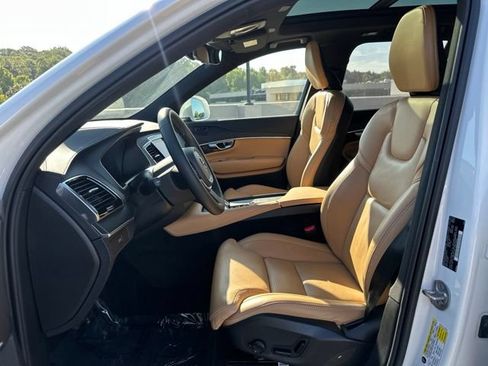 Certified 2024 Volvo XC90 B6 Ultimate w/ Protection Package Premier AWD/4WD image 19