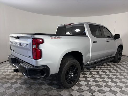 Used 2022 Chevrolet Silverado 1500 LT Trail Boss w/ LT Trail Boss Premium Package AWD/4WD image 7