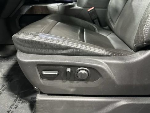 Used 2021 GMC Sierra 1500 Denali w/ Denali Ultimate Package AWD/4WD image 18