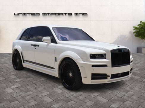 Used 2022 Rolls-Royce Cullinan w/ Cullinan Package AWD/4WD image 9