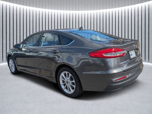 Used 2019 Ford Fusion SE image 6