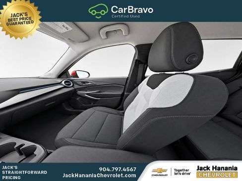 Used 2024 Chevrolet Trax LS w/ LS Convenience Package FWD image 10