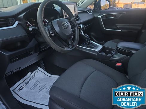 Used 2021 Toyota RAV4 XLE Premium image 55