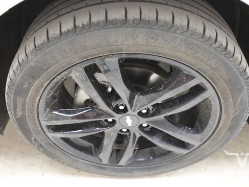 Used 2021 Chevrolet Equinox LT FWD image 9