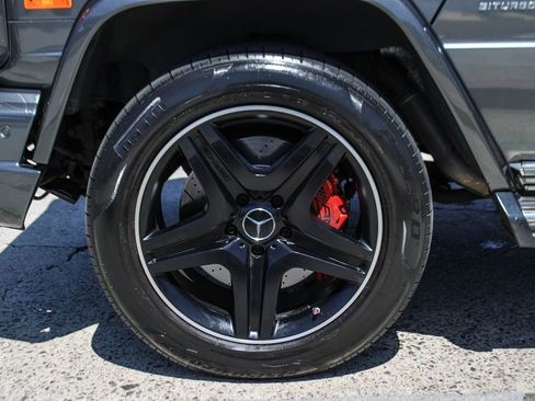 Used 2015 Mercedes-Benz G 63 AMG 4MATIC image 39