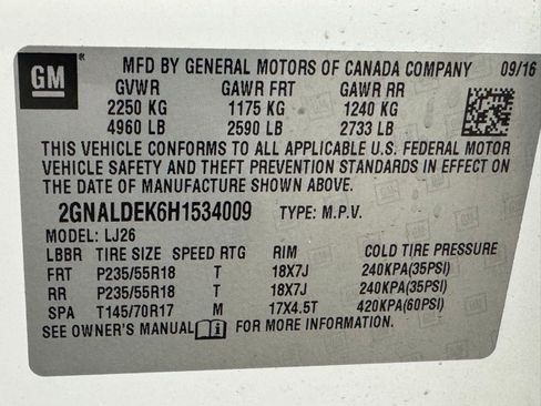 Used 2017 Chevrolet Equinox Premier w/ Enhanced Convenience Package image 24