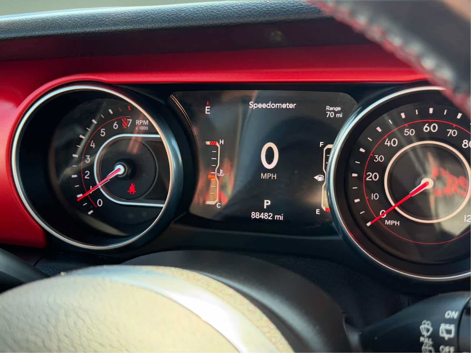 Used 2018 Jeep Wrangler Unlimited Rubicon AWD/4WD image 14