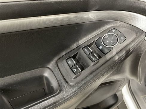 Used 2014 Ford Explorer XLT w/ Equipment Group 202A image 19