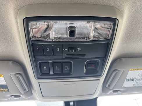 Used 2022 Toyota 4Runner SR5 Premium image 28