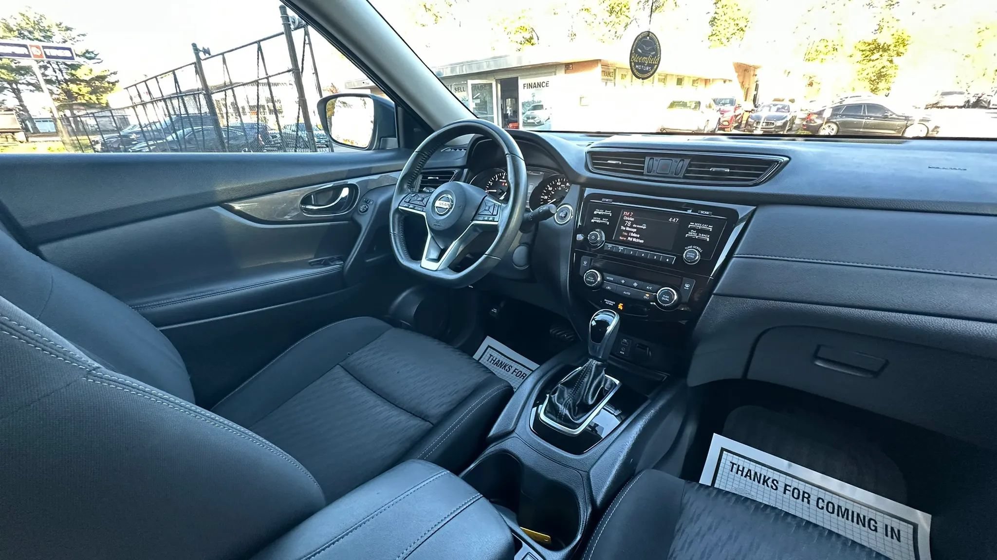 Used 2017 Nissan Rogue SV AWD/4WD image 33
