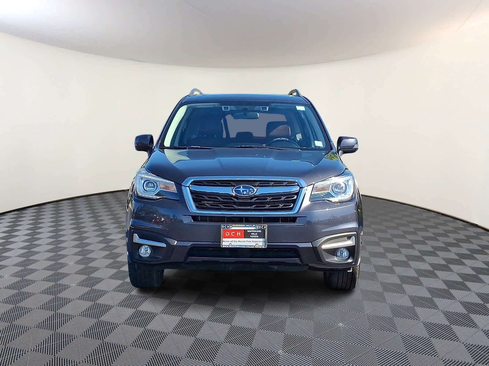 Used 2017 Subaru Forester 2.5i Touring AWD/4WD image 3