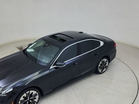 Used 2026 BMW 530i image 81