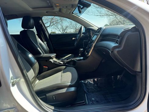 Used 2015 Chevrolet Malibu LT image 13