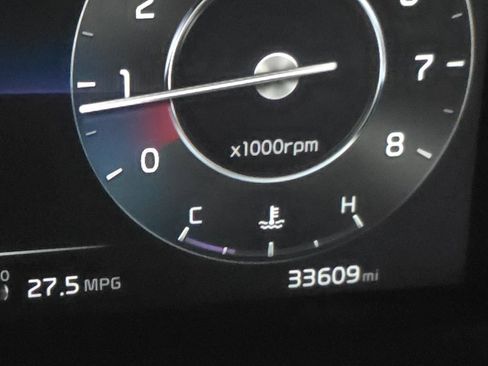 Certified 2024 Kia Seltos SX image 3